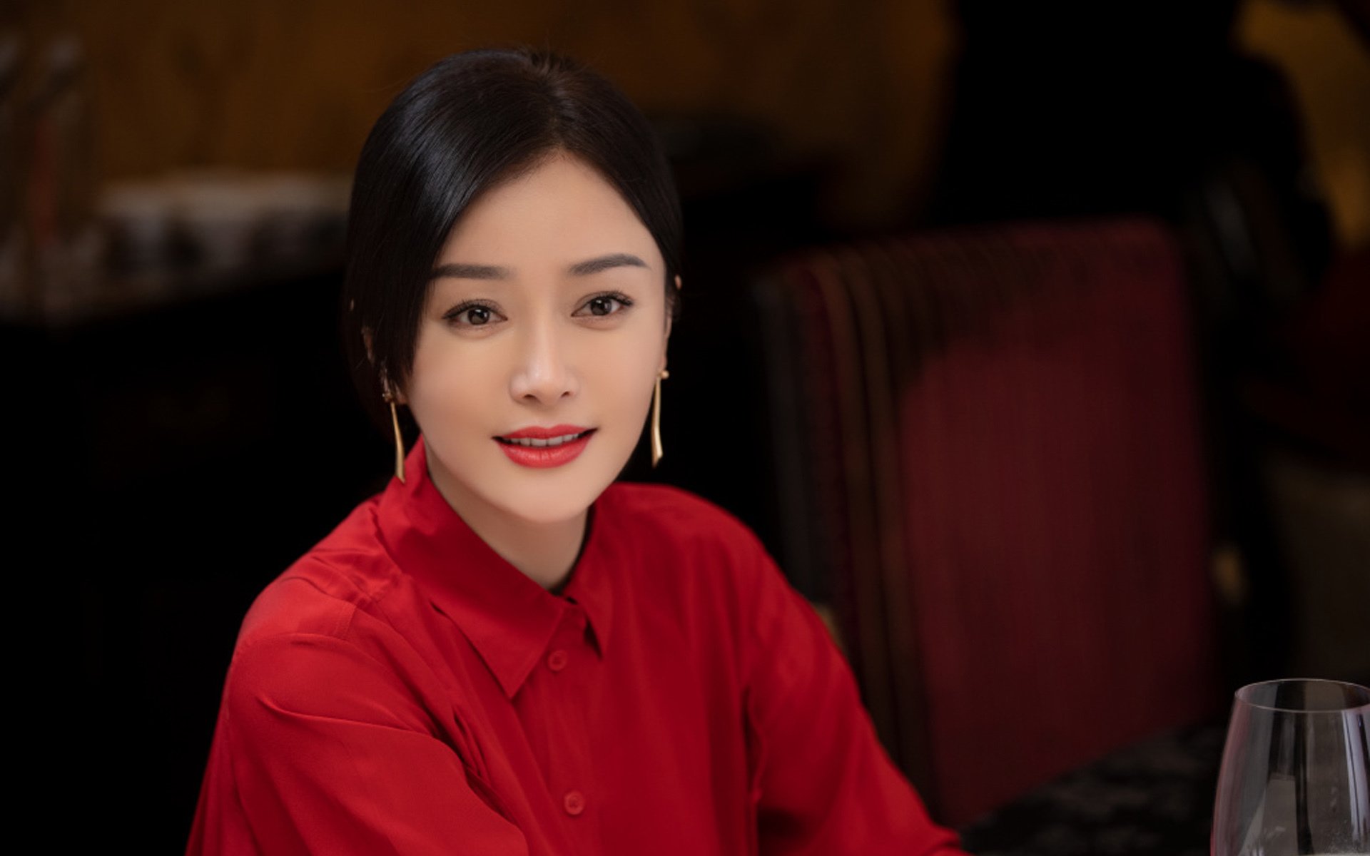 开云·体育全站登录地址-尼斯实现赛季首次零封，防守端迎来新局面，尼斯队球衣